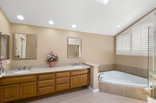 3 Descanso, Irvine CA  92620-1843 exterior