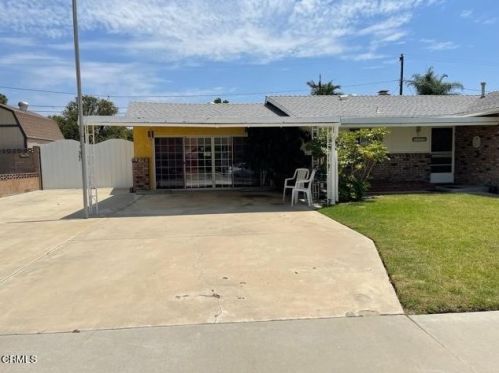 1528 Blackstock Ave, Simi Valley, CA 93063-3115