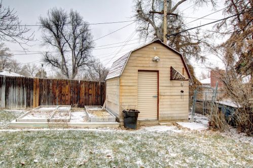 928 Scranton St, Denver CO  80011-6404 exterior