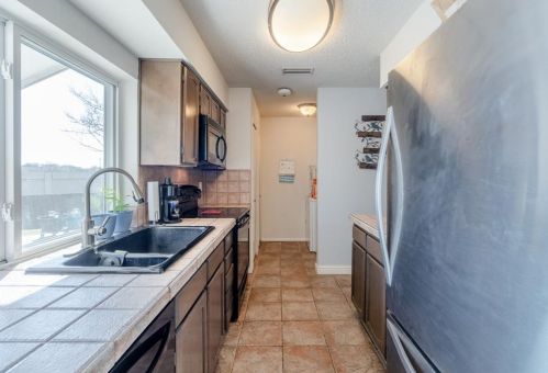 2212 Colonial Pl, Carrollton TX 75007-5503 exterior