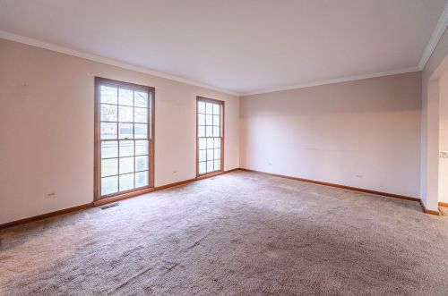 171 Goldeneye Ln, Hanover Park, IL 60108-5404