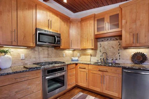 2310 Drew Vly Rd, Atlanta GA  30319-3922 exterior