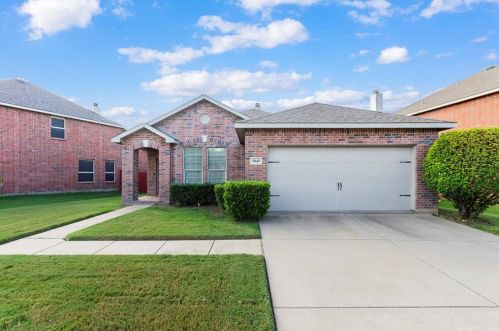 5849 Mount Plymouth Pt, Fort Worth TX  76179-5278 exterior