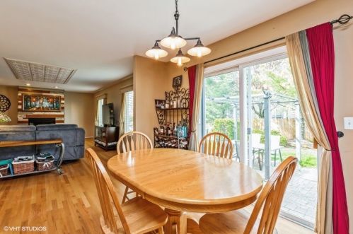 1548 Autumncrest Dr, Bull Valley IL  60014-2942 exterior