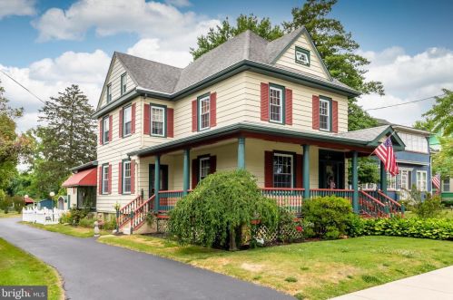 62 Main St, Harrison Township, NJ 08062-9413