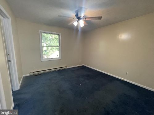 674 Harrison Ave, Berkeley Springs WV  25411-2106 exterior