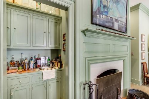 3229 Arden Rd, Atlanta GA  30305-1936 exterior