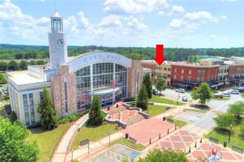 340 Town Center Ave, Suwanee GA  30024-6763 exterior