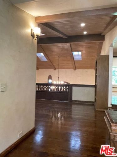 3041 Chevy Chase Dr, Glendale CA  91205-4805 exterior