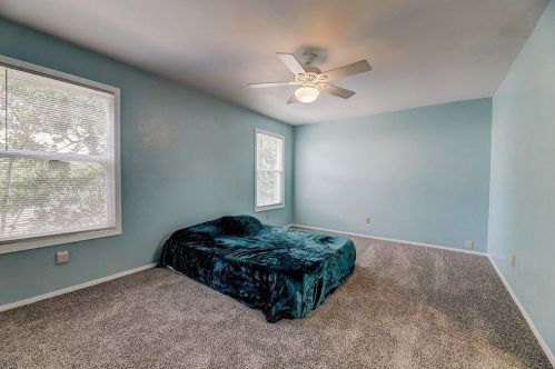 2007 Cedarwood Dr, Carrollton TX 75007-5406 exterior