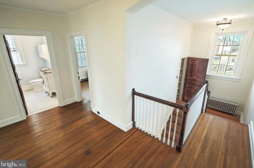 437 Carlisle St, Hanover PA 17331-2188 exterior