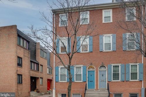 727 Lombard St, Philadelphia PA  19147-1314 exterior