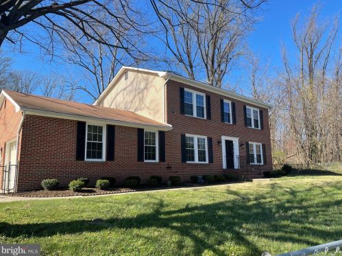 438 Northwest Dr, Silver Spring MD 20901-1435 exterior