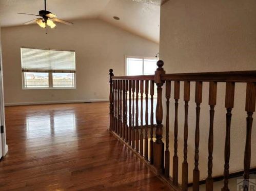 553 Chaparral Dr, Pueblo, CO 81007-2184