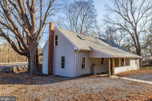 6902 Williamsport Pike, Falling Waters WV  25419-4512 exterior