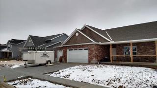 1605 Mackenzie St, Beverly Manor, IL 61571-9203