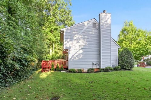 1213 Haven Brook Way, Atlanta GA  30319-2673 exterior