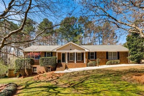 5118 Cavalier Dr, Mableton, GA 30126-1914