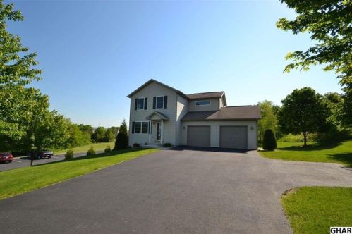 201 Brandywine Dr, Harrisburg, PA 17110-9110