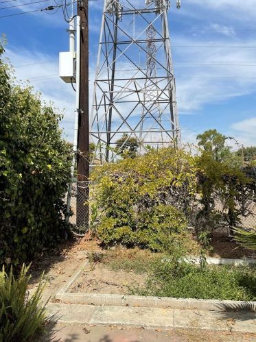 1407 Laster Ave, Anaheim CA  92802-2712 exterior