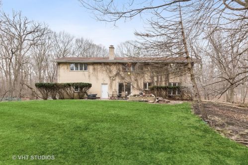 3155 Deerfield Rd, Bannockburn IL  60015-3768 exterior