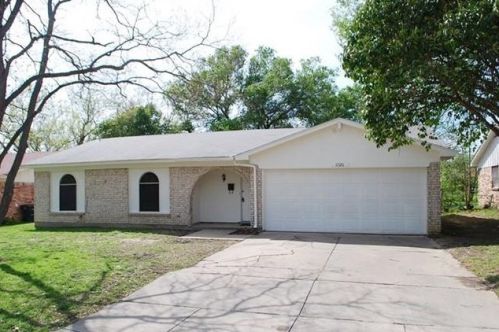 6520 Armando Ave, Fort Worth TX  76133-5608 exterior