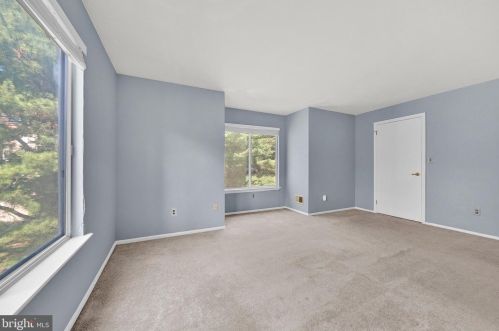 383 Silvia St, Trenton NJ 08628-3238 exterior