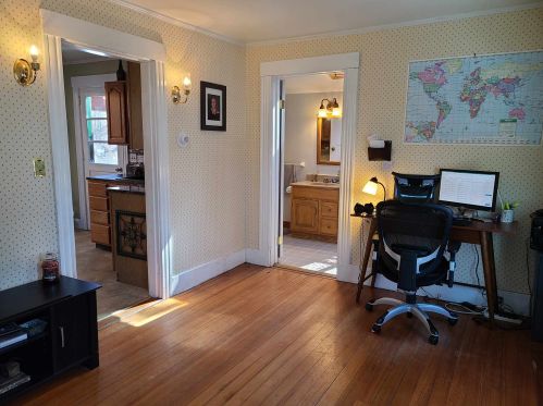 86 Arch St, Keene, NH 03431-2240