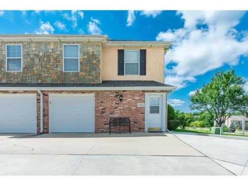 1351 120th St, Olathe, KS 66061-9506