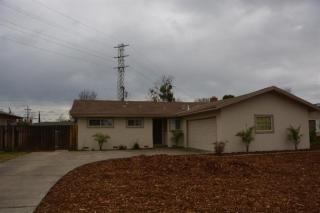 1904 Woodrow Ave, Fresno, CA 93702-4653
