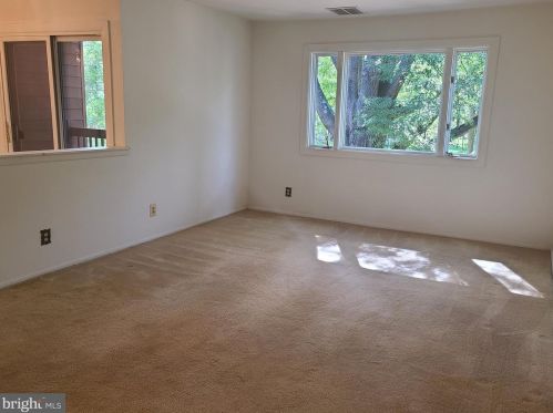 2216 Sayre Dr, Princeton, NJ 08540-5864