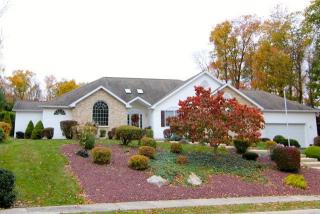 106 Evergreen Dr, Primrose, PA 17901-9163