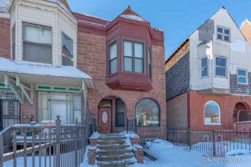 4408 Oakenwald Ave, Chicago, IL 60653-3708