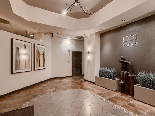 100 Park Ave, Denver CO  80205-3279 exterior