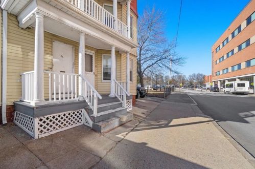 21 Gay St, Providence, RI 02905-2406