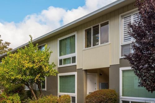 1012 Los Gamos Rd, San Rafael, CA 94903-2548