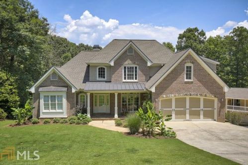 9360 Edgewater Dr, Gainesville GA  30501-1434 exterior