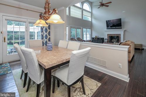 54 Ettl Cir, Princeton NJ  08540-2327 exterior