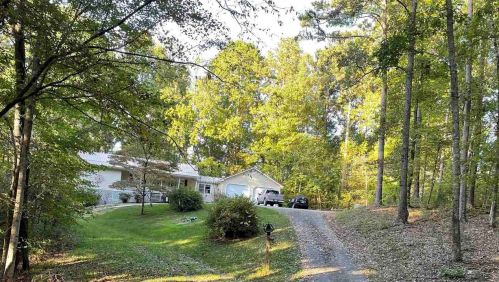 580 Twin Mountain Lake Dr, White Stone, GA 30175-3924