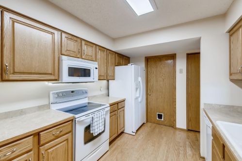 15947 Granada Ave, Saint Paul MN  55124-6319 exterior
