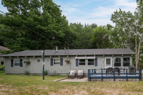 4 Tidal Ct, Wells, ME 04090-4525