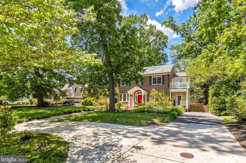 2322 Arlington Ridge Rd, Arlington, VA 22202-2232