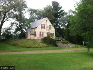 630 Maple Ave, Quamba, MN 55051-1335
