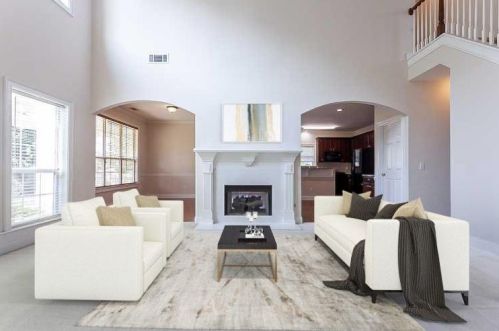 3530 Rolling Creek Dr, Buford, GA 30519-4513