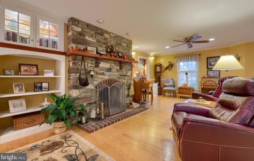 2078 Jarvis Rd, Lancaster PA  17601-6026 exterior