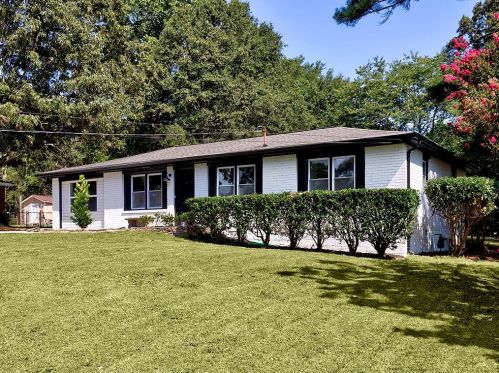 4345 Clare Ln, Lithia Springs, GA 30122-1613