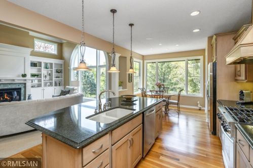 5 Hawthorne Ct, Saint Paul MN  55127-6476 exterior