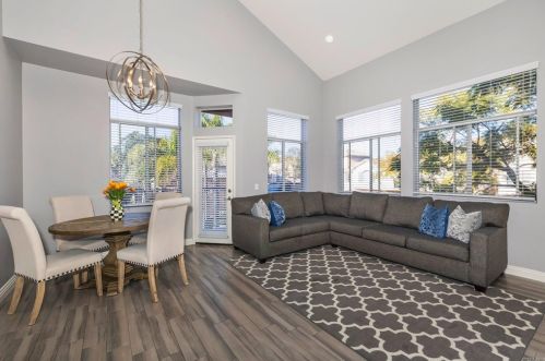 11350 Via Rancho San Diego, El Cajon, CA 92019-5201