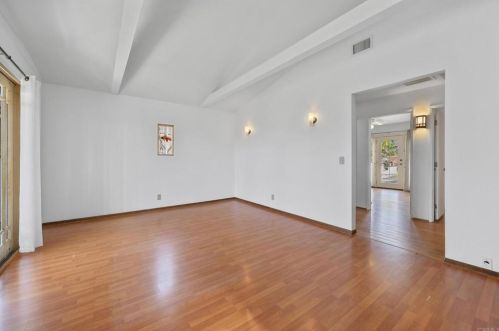 257 Rosebay Dr, Encinitas, CA 92024-3343