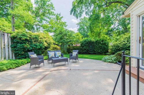 1110 Carson St, Silver Spring MD 20901-1816 exterior